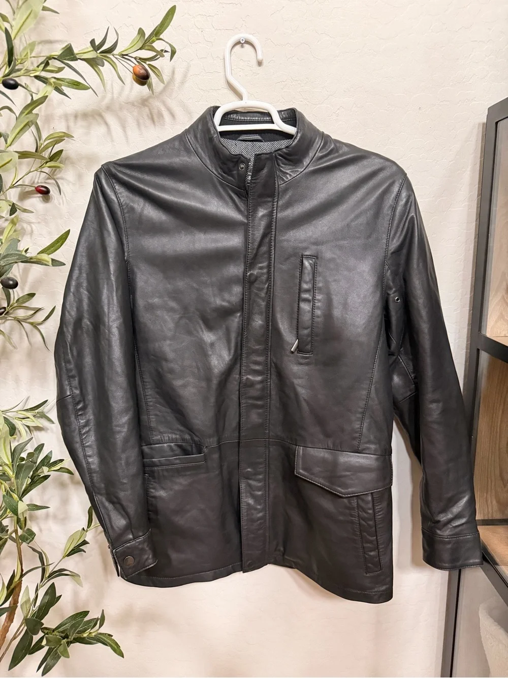 Missani Le Collezioni Men's Black Leather Jacket - Classic Zip Front - Picture 6 of 9